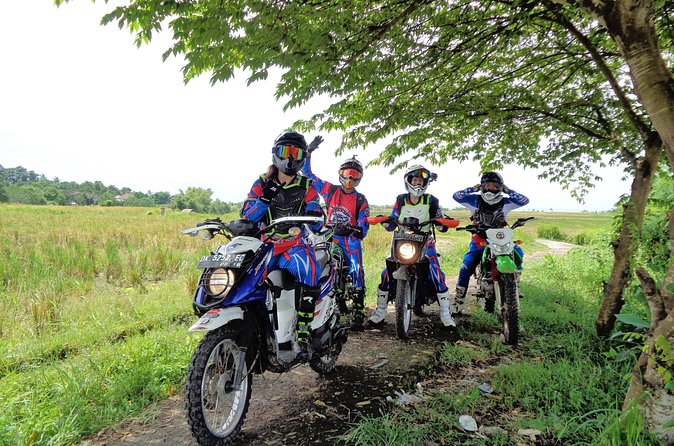 Dirt Bike Tours with fully trained Guides - full day tours with relax time frame - Lunch at a traditional Balinese restaurant