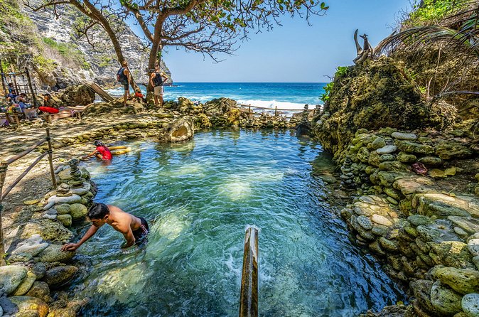 East Nusa Penida With Tembeling Beach Natural Pool - Private tour - Tree House and Thousand Island viewpoint