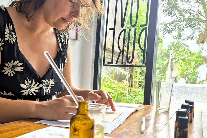 Essence Alchemy Workshop: create self-love blends in Ubud - Starting with meditation and an oracle reading