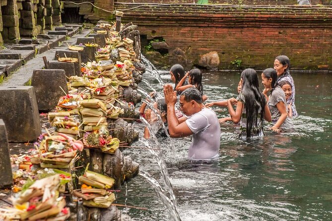 Exclusive Ubud Experience: Nature, Culture & Adventure in One Day - Tirta Empul and Bali’s holy-water traditions