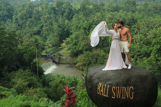 Experience Full Day to Bali Swing Temple and Monkey Forest - Hotel pickup and the reality of a 10-hour day