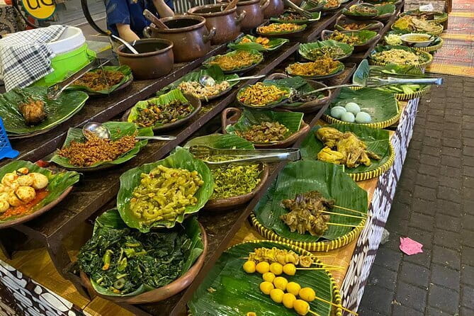 Experience Jakarta Street Food Scene with MRT Transportation - South Jakarta: Snacks, Drinks, and the First Meal