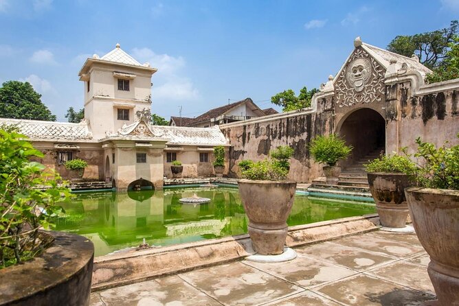 Explore City Tour from Yogyakarta - Key points before you book
