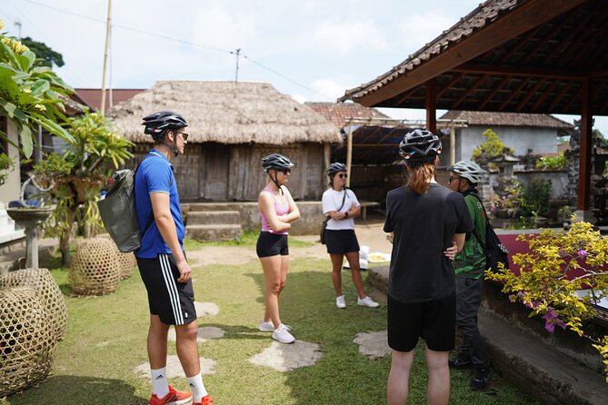 Explore Ubud with Electric Bike - Seeing daily life at a Balinese house
