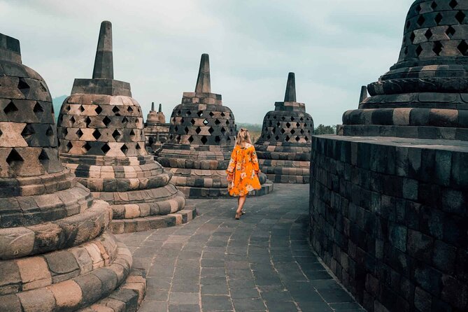 From Semarang port: Borobudur Temple excursion - Cruise Ship Traveler - Guide names and service details worth noting