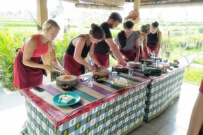 From Ubud: Authentic Cooking Class Visit Traditional Market - How the $45 price works for different groups