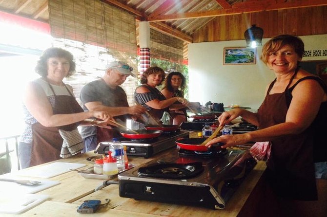From Ubud : Ubud Balinese cooking class with Market tour - The morning begins at Tampaksiring market