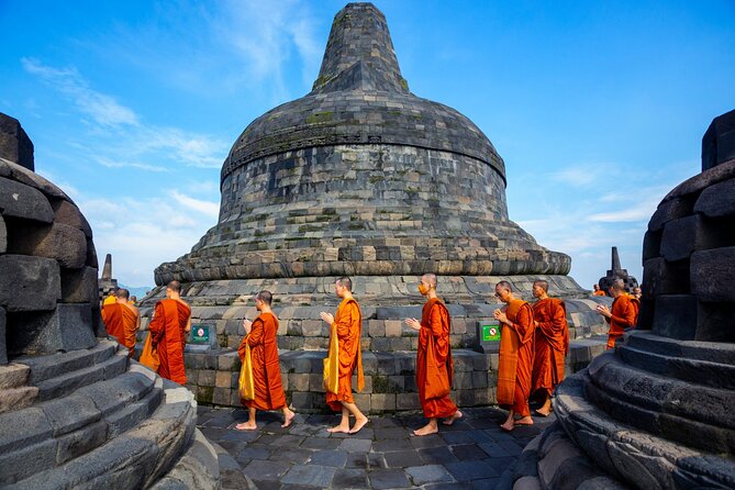 From Yogyakarta: Borobudur and Prambanan Temples in 1 Day - The road from Borobudur to Prambanan
