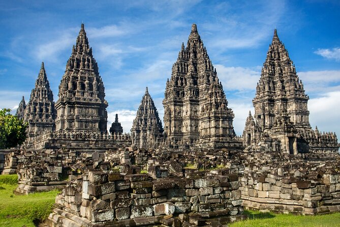 From Yogyakarta: Borobudur &Prambanan-Bromo-Waterfall-Ijen 6 Days - The long road to Lumajang changes the rhythm