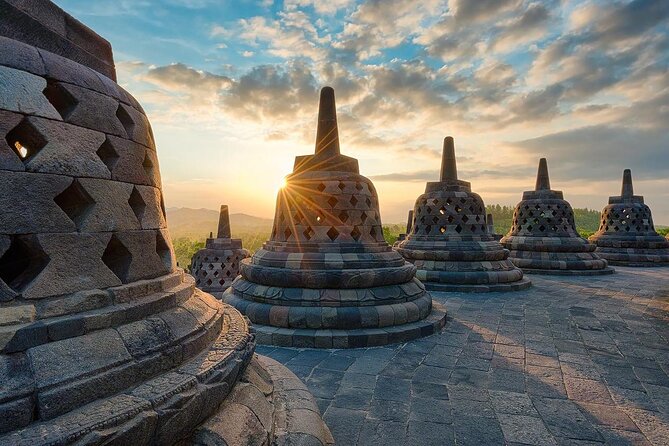From Yogyakarta: Borobudur &Prambanan-Bromo-Waterfall-Ijen 6 Days - Jomblang Cave and Pindul Cave bring real variety