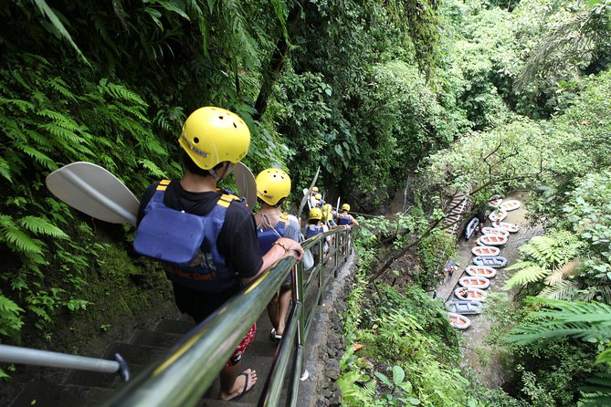 Full-Day Ayung River White Water Rafting and Ubud Tour - Ubud Market and Ubud Palace in the town center