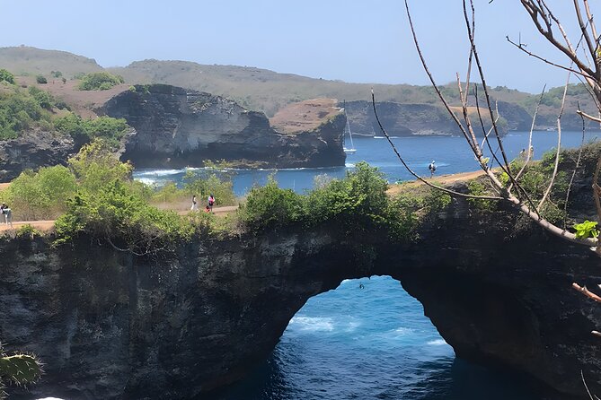 Full Day Nusa Penida Island Beach Tour From Bali - Broken Beach and its giant stone arch