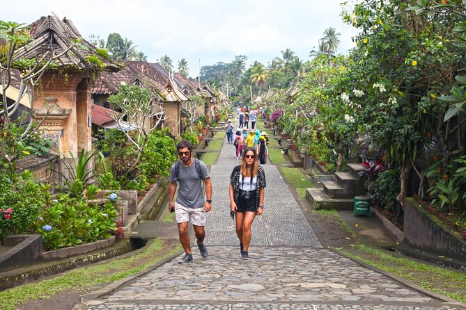 Full-Day Private Guided Exploring Bali as You Wish Tour - Art, shopping, and local food