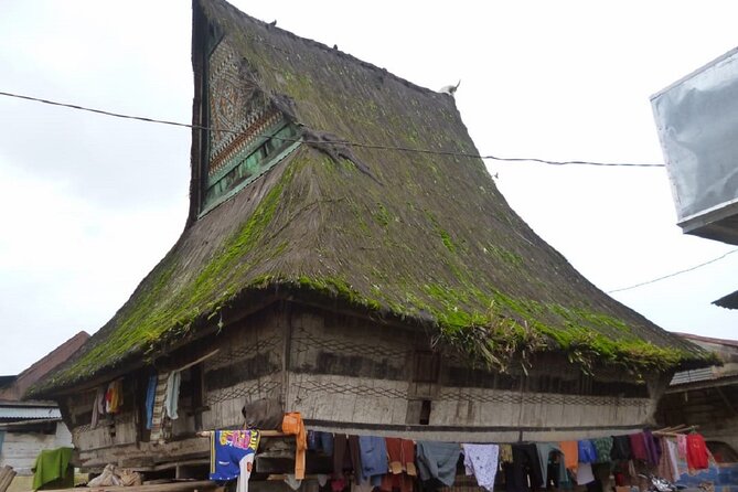 Full Day Private Tour in Lake Toba View and Karo Highlands From Medan City - Leaving Medan for Brastagi and the Karo Highlands