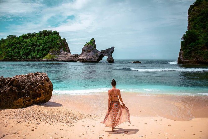 Full Day Private Tour to Nusa Penida Underground Temple from Bali - Atuh Beach and the cost of reaching the sand