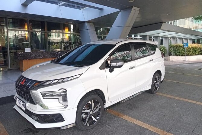 Fullday 10 hours rent a car in Jakarta city with toll & parking - The feedback record needs a careful reading