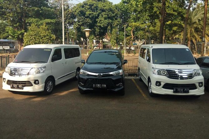 Fullday 10 hours rent a car in Jakarta city with toll & parking - A 9:00 am start and a full 10-hour window