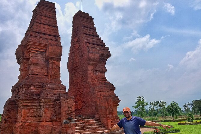 Half-Day Private Majapahit Historical Tour from Surabaya - What the private format adds