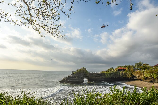 Half-Day Private Tanah Lot Sunset Tour - Tanah Lot at sunset: beautiful, famous, and busy