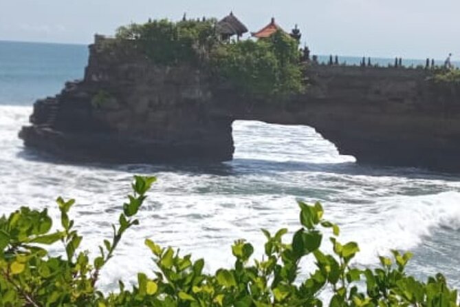 Half Day Tanah Lot Temple Private Guided Tour - Batu Bolong adds a quick coastal stop