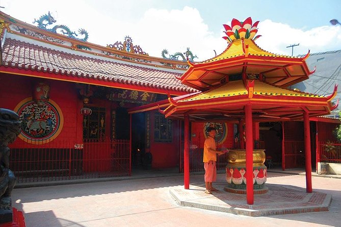 Halfday Excursion Old city Batavia with Lunch and Souvenir - Kota Intan Bridge and the old colonial waterfront