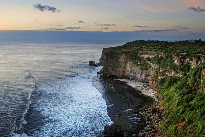 Halfday Tour:Uluwatu Temple,Kecak Dance and Dinner Jimbaran Beach with Transport - Jimbaran Bay and the Cost of Dinner