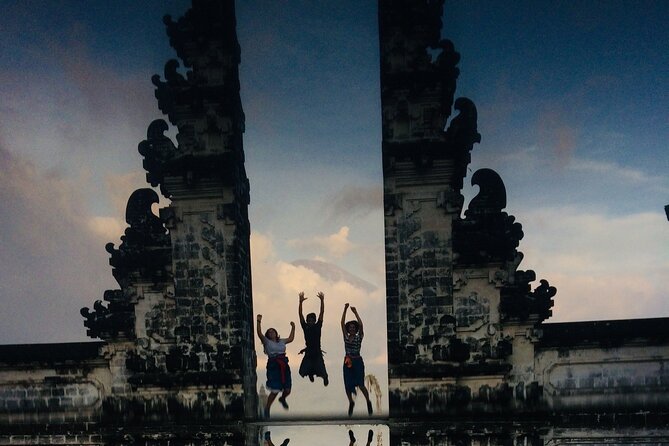 Heaven Gate Lempuyang and Tirta Gangga - Spending an hour at Tirta Gangga