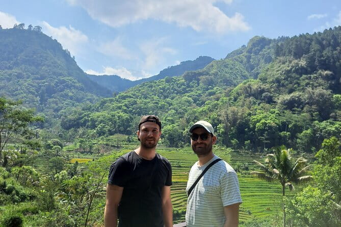 Hidden Waterfall & Selogriyo Rice Terraces Trek from Yogyakarta - The 2-kilometer walk to Selogriyo Temple