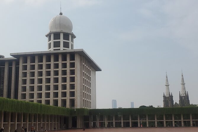 Highlights of Jakarta City : Half-Day Tour All around Jakarta - Jakarta Cathedral and Istiqlal Mosque