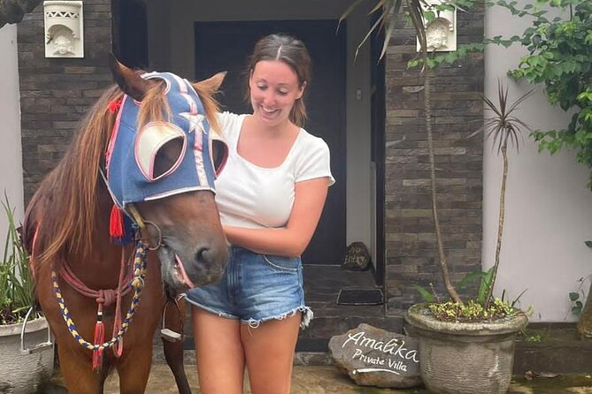 Horse Ride On The Beach Gili Islands - Golden sand and sunset photo stops