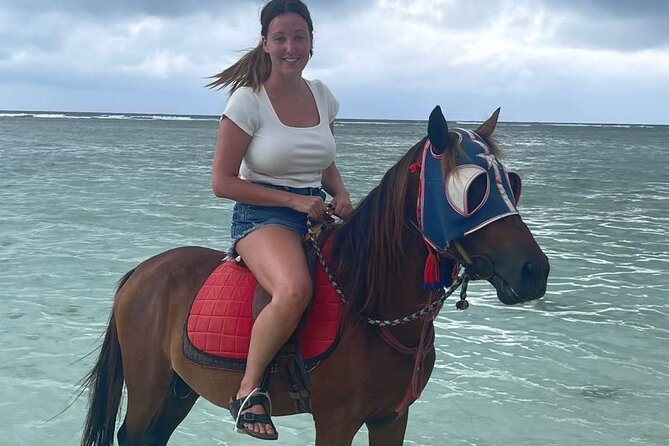 Horse Ride On The Beach Gili Islands - One hour, private group, and the $50 price