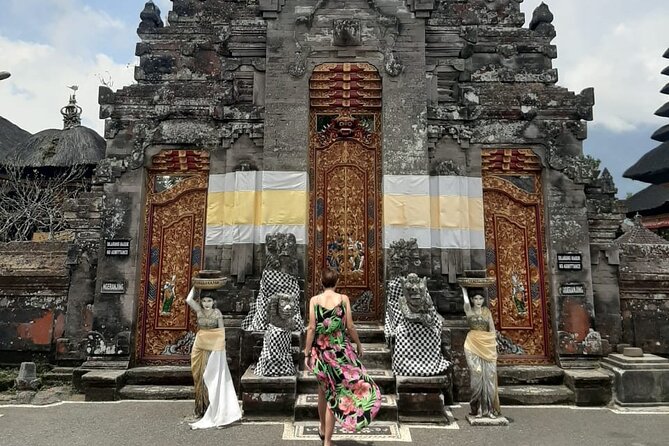 Instagram Tour Popular Spot in Bali - Private & All-inclusive - A driver who also handles the camera