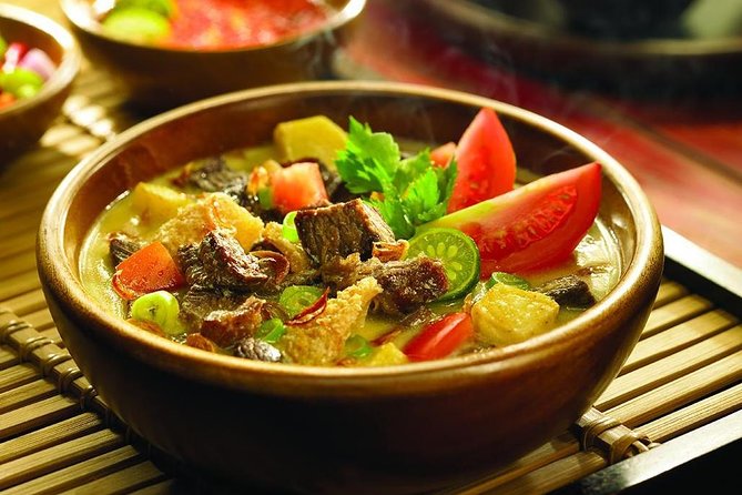 Jakarta City Tour: Shopping & Culinary Experience - Pasar Baru, Jakarta’s old shopping district
