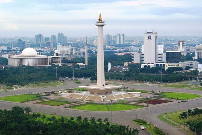 Jakarta Half-Day Guided Tour with a Private Fun Local Host - Makutharama Puppet Studio and the wayang tradition