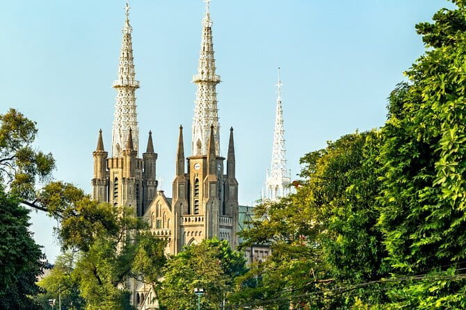 Jakarta Highlight Places with Multilingual Guide - What the $36 price really covers