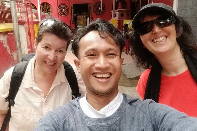 Jakarta Indonesian Culture in half Day - Batik shopping without pressure to buy
