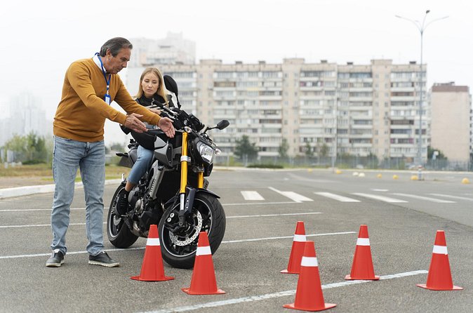 Jakarta Scooter Lessons and Motorcycle Lessons - What the Two-Hour Session Can Realistically Cover