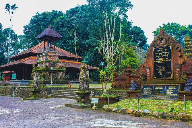 Jatiluwih Batukaru Mountain Nature's Best Tour - Pura Luhur Batukaru in the Forest