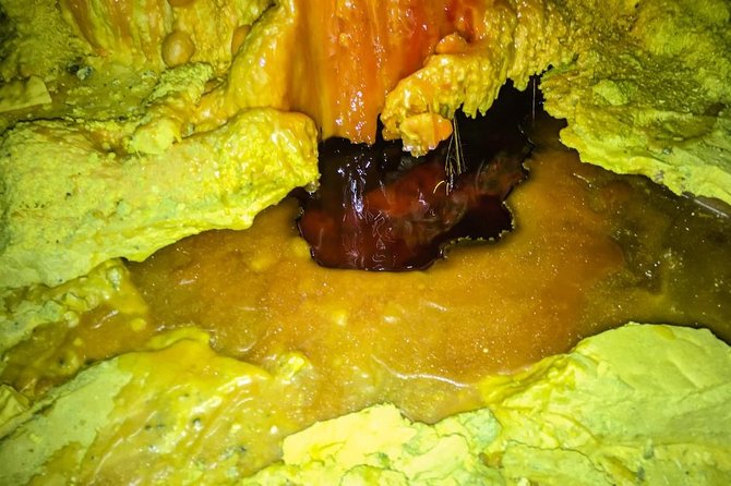 Kawah Ijen Blue Fire Tour - Share Package - Sunrise, sulfur mining, and the crater experience
