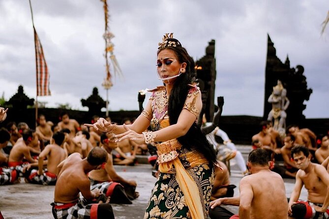 Kecak and Fire Dance Ticket at Uluwatu Temple - The one-hour performance: chant, costumes, comedy, and fire