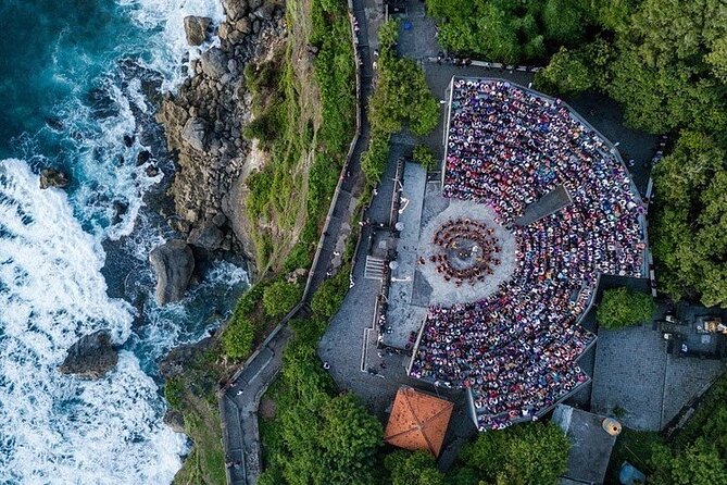 Kecak Fire Dance and Sunset at Uluwatu Temple All Inclusive - Finding a seat for the 6 PM Kecak Dance