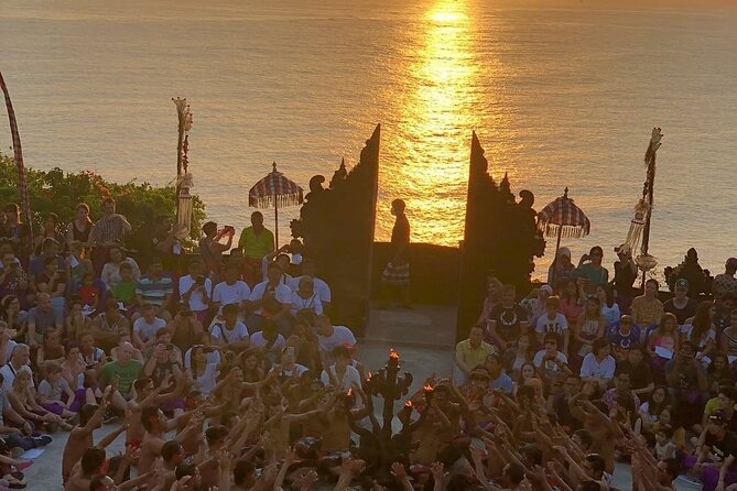 Kecak Fire Dance and Uluwatu Temple with Private Car Service - Leaving at 3:00 pm for the southern coast