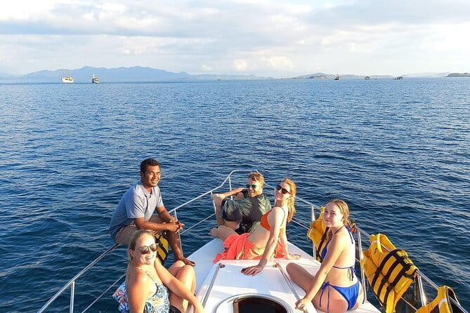 Komodo Islands with Speedboat in Labuhan Bajo - Komodo Island and the ranger-led dragon visit