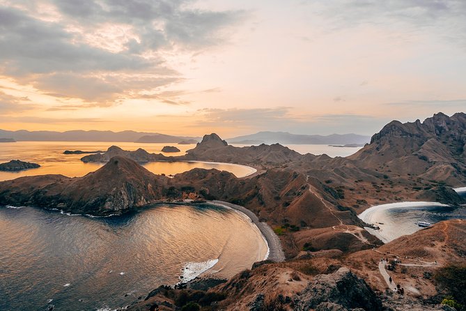 Komodo Private Boat tour 3Days 2 Night - Kelor Island and the first afternoon afloat