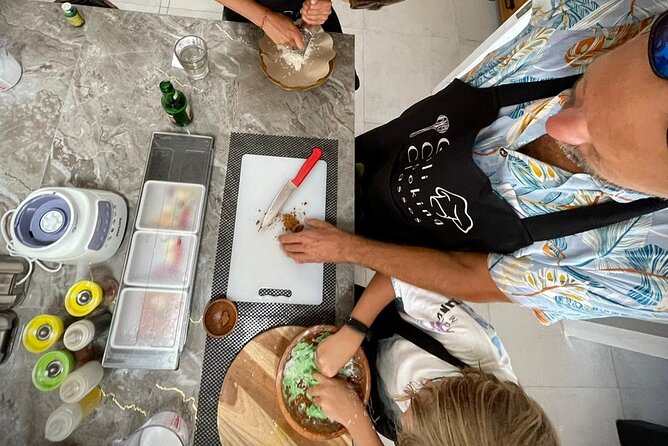 Learn to cook Indonesian food at Gili Cooking Classes Trawangan - Expect hands-on help, not a cooking demonstration