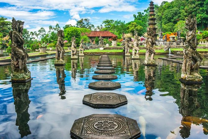 Lempuyang Gates of Heaven, Tirta Gangga Temple Swim & Jungle Waterfalls - Who should book this tour