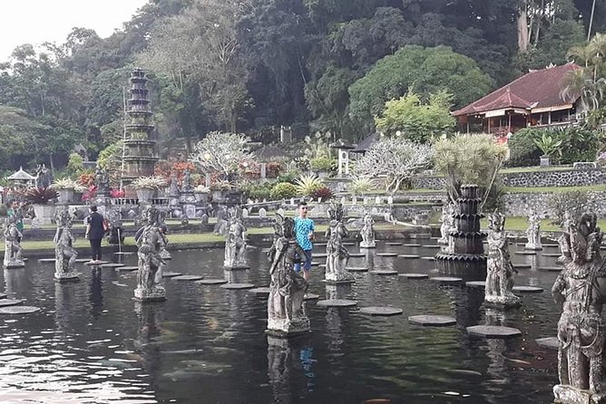 Lempuyang Tour : Heaven gate, Tirta Gangga, Goa Raja waterfall - Goa Raja waterfall and its clear spring pool