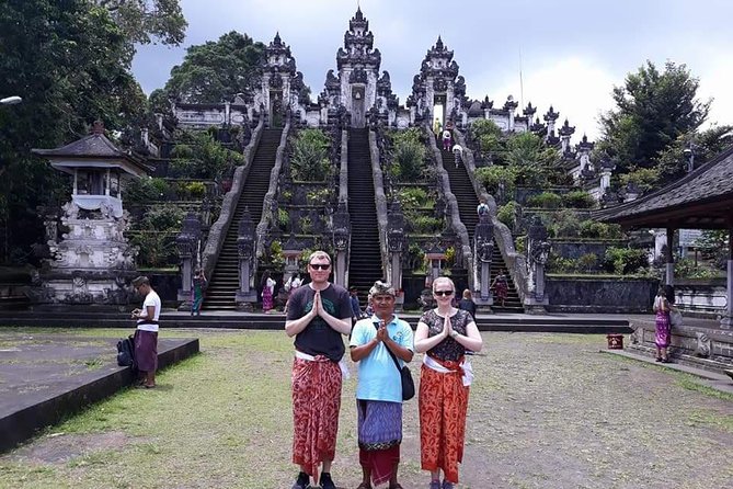 Lempuyang Tour : Heaven gate, Tirta Gangga, Goa Raja waterfall - Tirta Gangga’s water gardens in 45 minutes