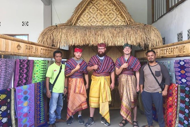 Lombok Day Trip : South Beach & Culture - Sasak village life before the beach