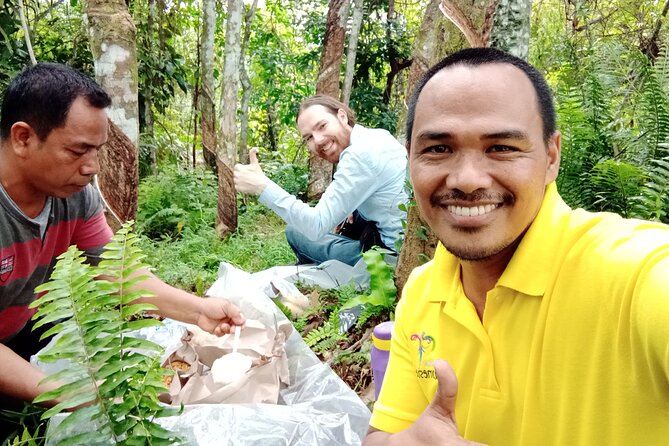 Medan - Bukit Lawang Fullday Tour - Lunch beside the trail
